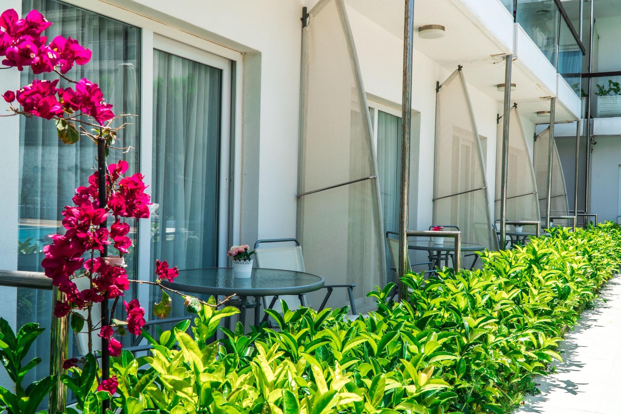 Otel Yeni Çeşme Eksteriør billede