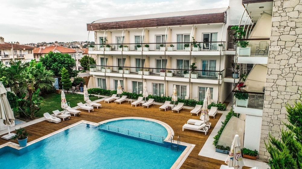 Otel Yeni Çeşme Eksteriør billede